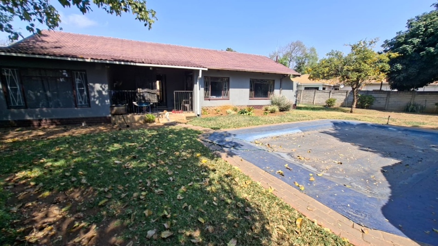 4 Bedroom Property for Sale in Bodorp North West